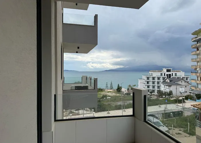 Dania Sea View Apartment *