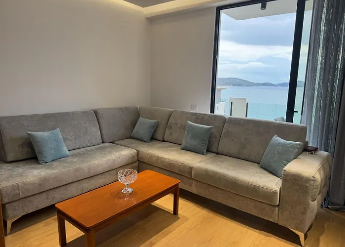 Dania Sea View Apartment *