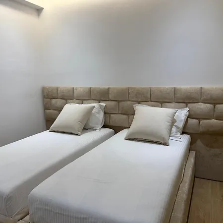 Apartment Dania Sea View Sarandë
